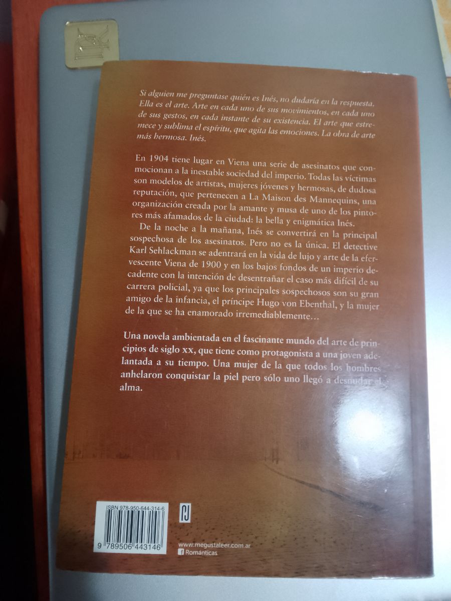 Libro "LA PIEL DORADA", de Carla Montero, usado en perfecto estado