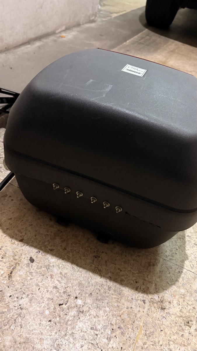 Porta equipaje más baúl NS200