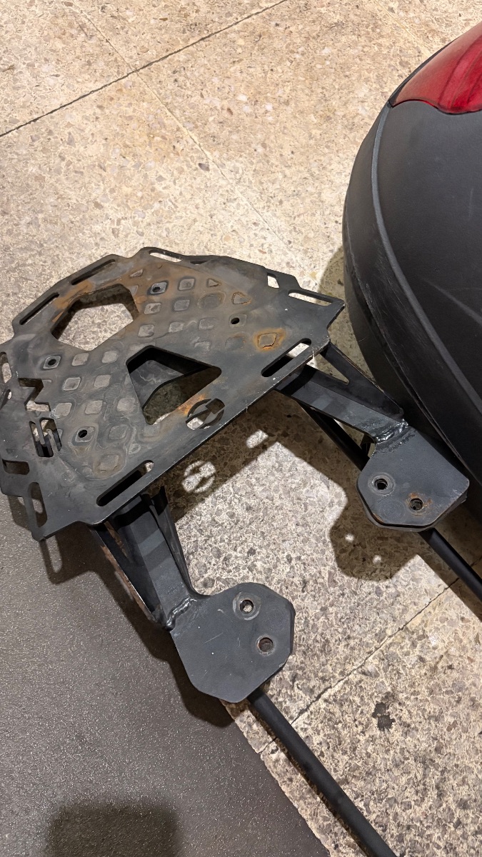 Porta equipaje más baúl NS200