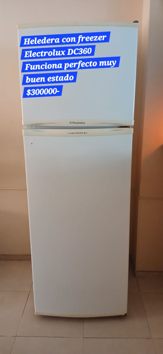 Heladera con freezer Electrolux