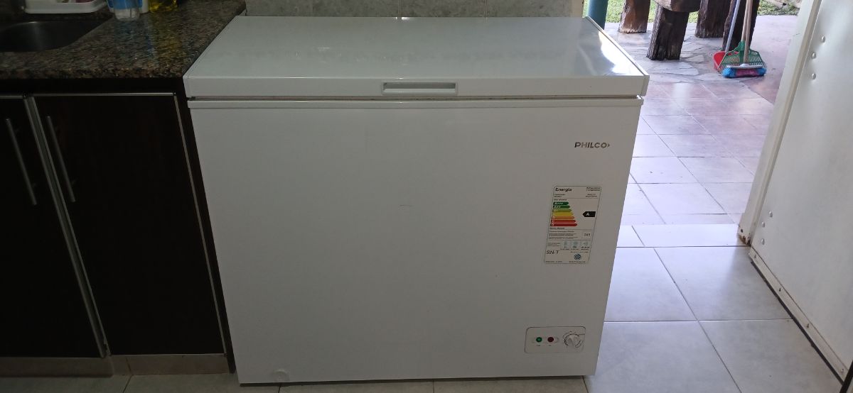 Freezer Philco 198lts. Muy buen estado ,funcionando perfecto