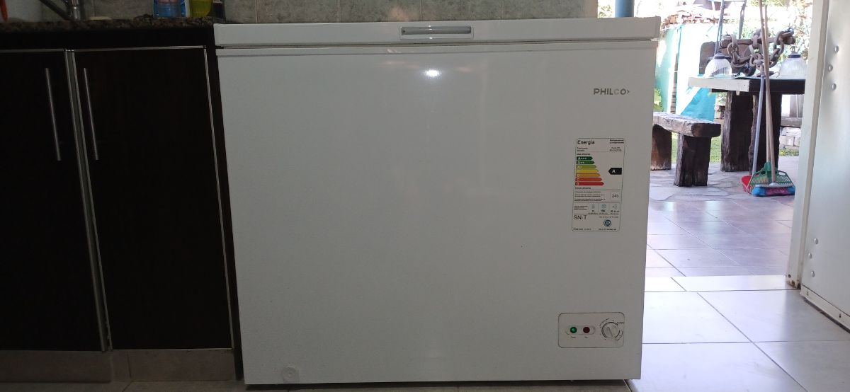 Freezer Philco 198lts. Muy buen estado ,funcionando perfecto