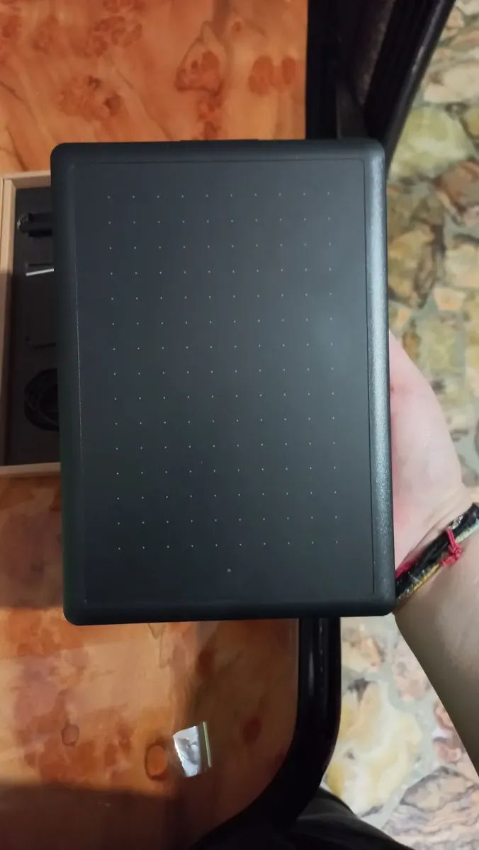 Tableta One by Wacom Small.