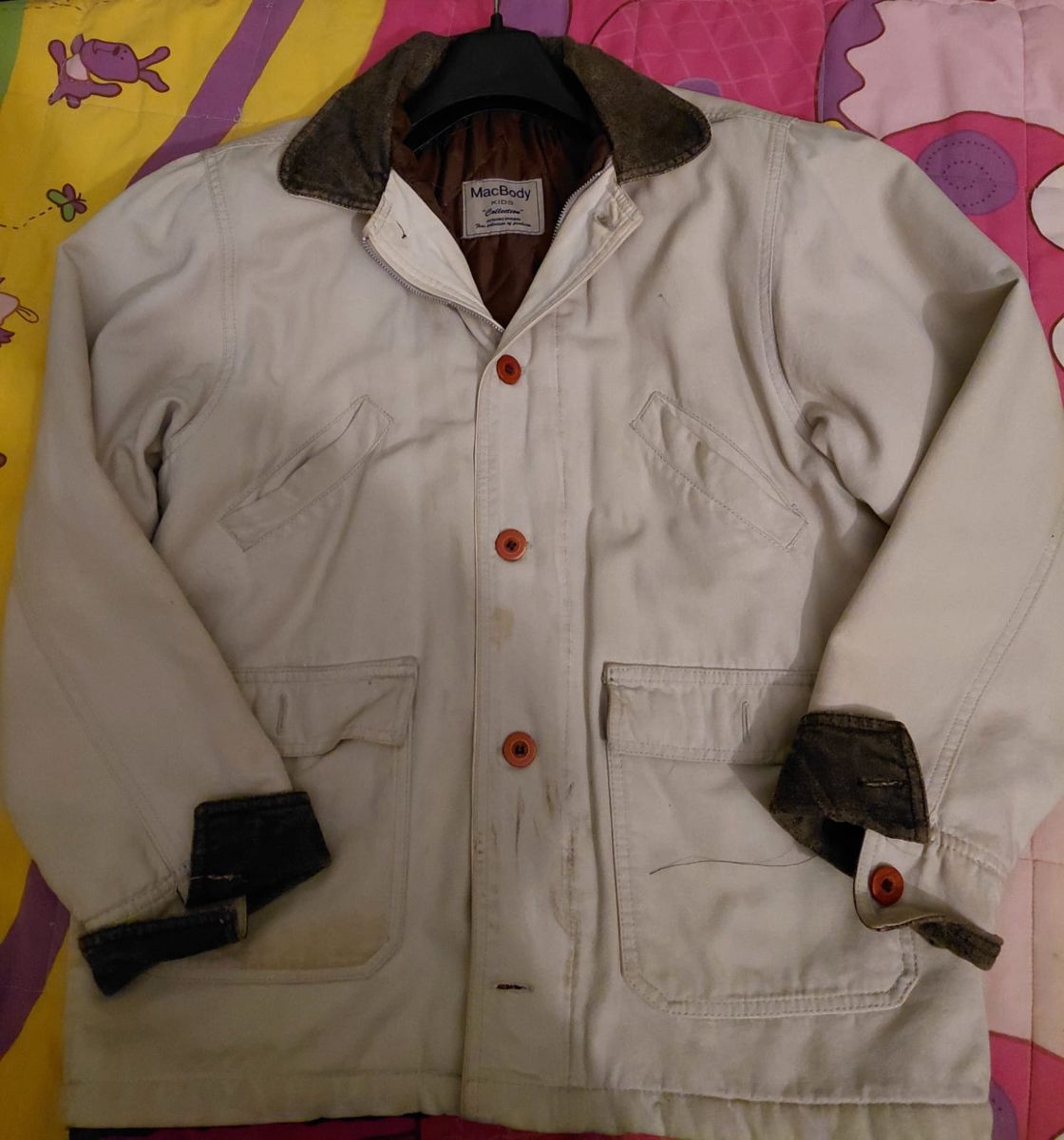 Campera con apliques de cuero
