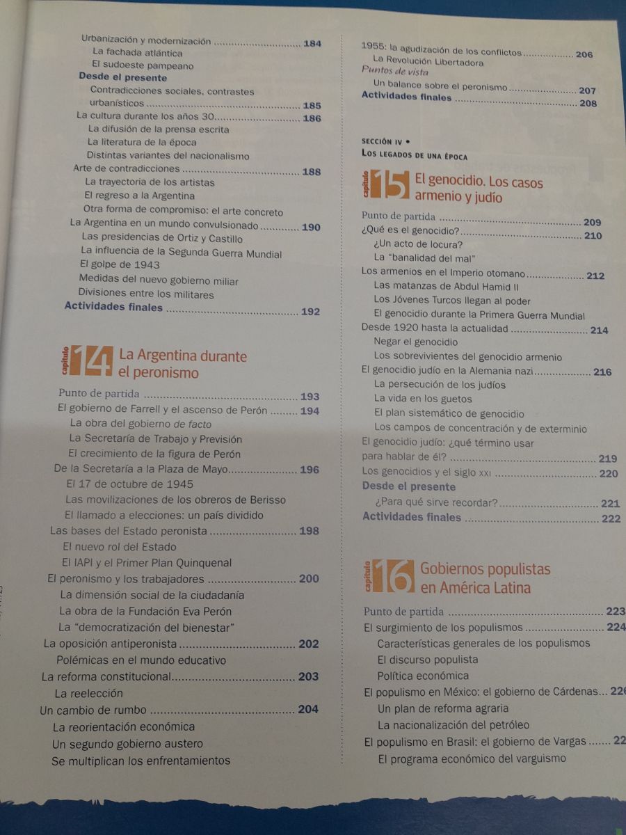 Libro educativo "Historia. El mundo en guerra y la Argentina. Primera mitad del siglo XX"